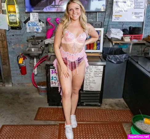 Whoooisshe OnlyFans Thumbnail #83E33trowh