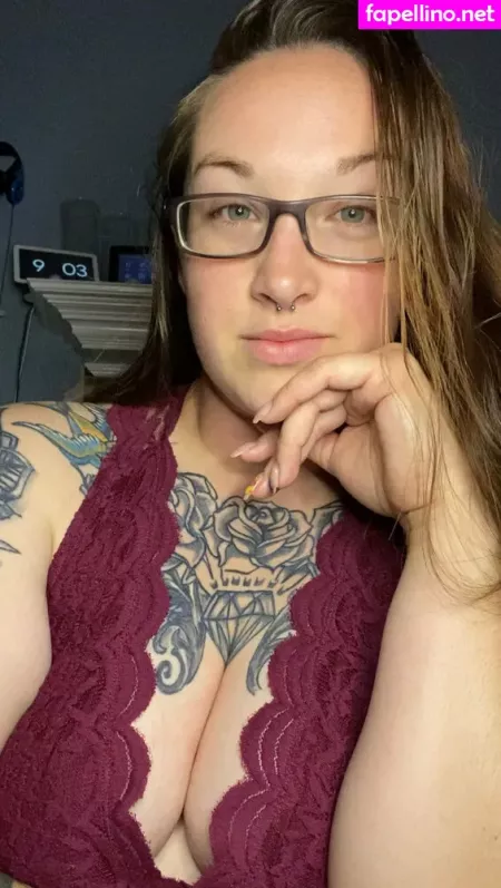 Whooty2166 OnlyFans Thumbnail #8h0uUWVFI7