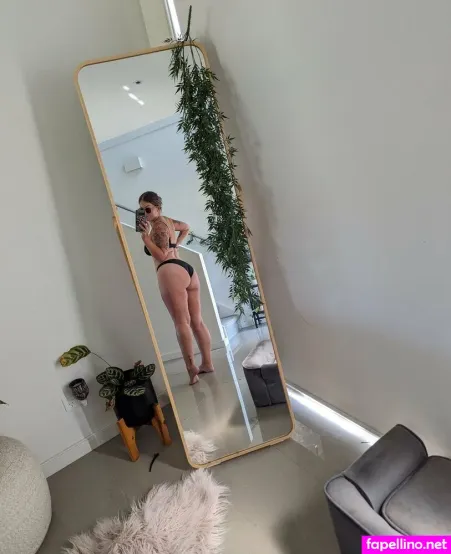 Whorecruxxx OnlyFans Thumbnail #k0Ppn1e2Gk