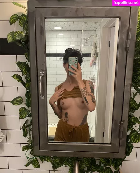 Whoreticulture OnlyFans Thumbnail #InHZWA8VrY