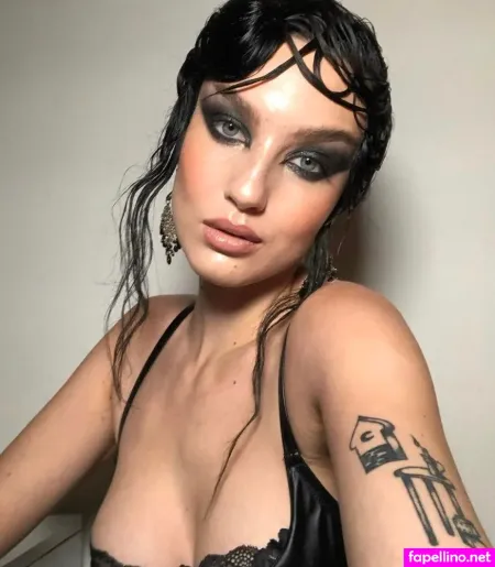 Whosrobin OnlyFans Thumbnail #Xhuv8nAHFa