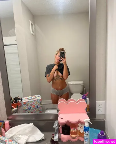 Whostessa OnlyFans Thumbnail #j8g648d4X7