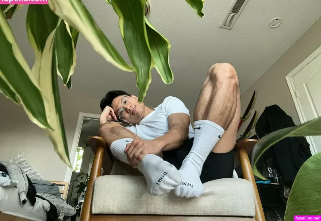 Whxlesxme Boi OnlyFans Thumbnail #UrY18CLDnJ