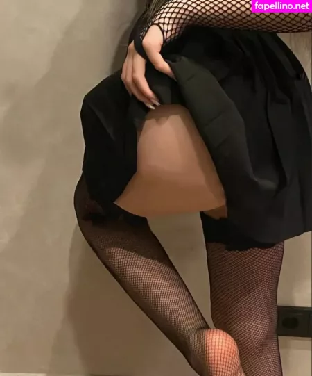 Whylollycry OnlyFans Thumbnail #SZpZQ7E2eV