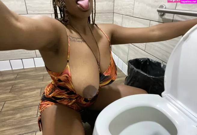 Whynotright7 OnlyFans Thumbnail #jjPsu5Ulct