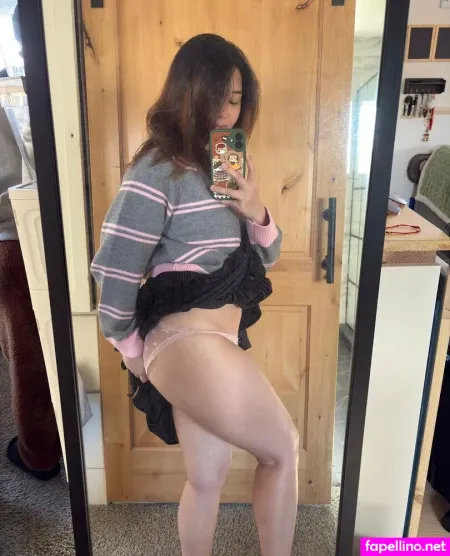 Wife In Pantyhose Main Profile Photo