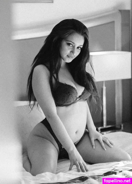 Wifemessalina OnlyFans Thumbnail #uOq0L0pZyY