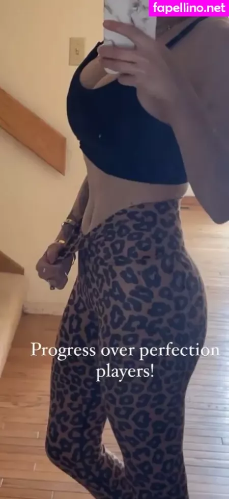 Wifespot OnlyFans Thumbnail #oM1ClLKkmU