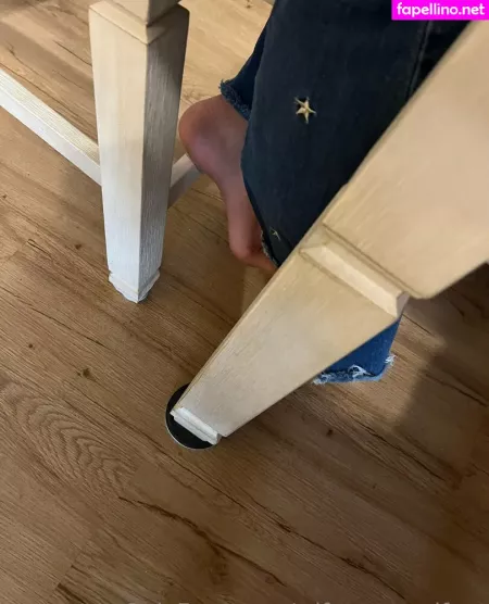 Wifeyassandfeet OnlyFans Thumbnail #2Arvxs7mPg