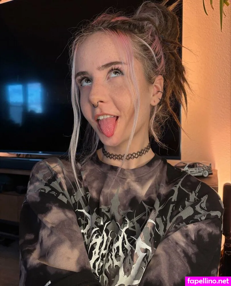 wifeymaxes Nude Leaked OnlyFans Photo #10pndgvdeL