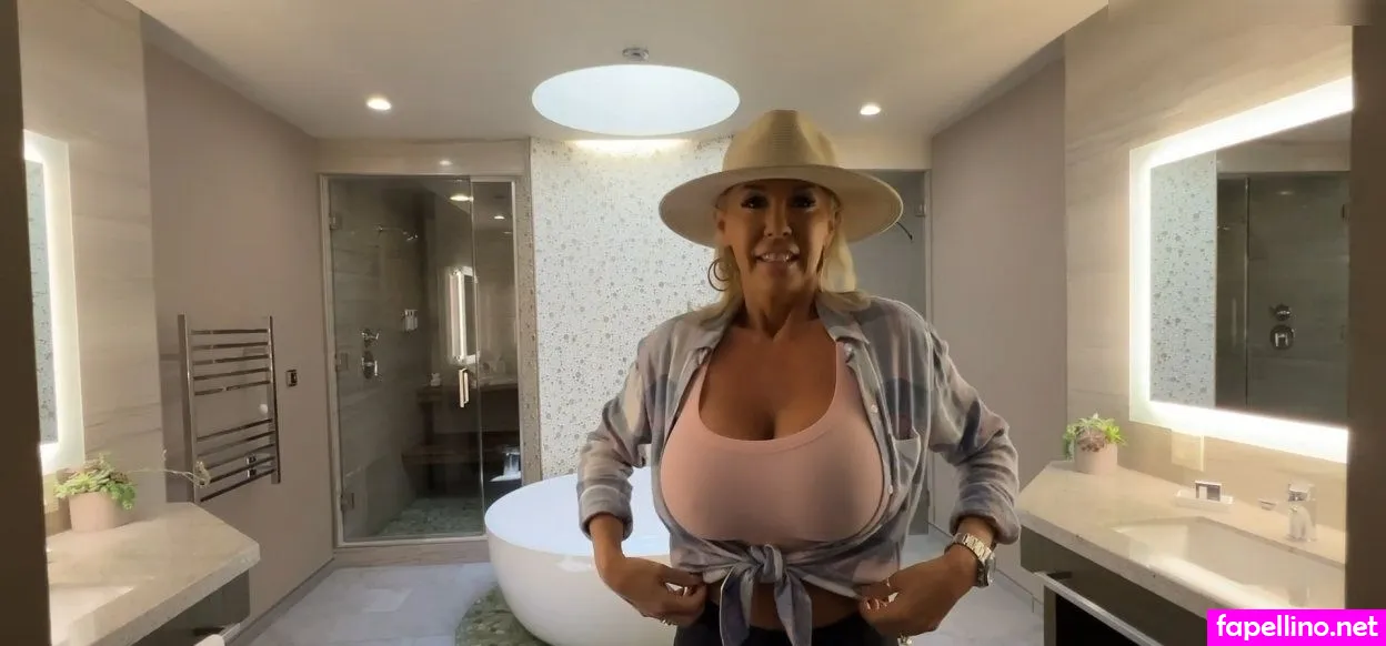 Wifeys World / Sandra Otterson Nude Leaked OnlyFans Photo #fkTJv5L7ET