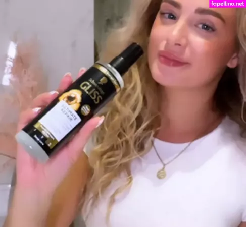Wiktoria Gasiewska OnlyFans Thumbnail #0jRlkxEb7R