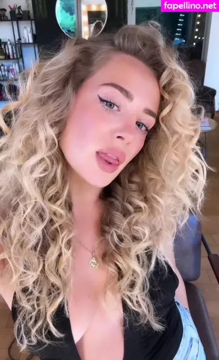 Wiktoria Gasiewska OnlyFans Thumbnail #TWfM07iH9x