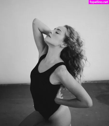 Wiktoria Gasiewska OnlyFans Thumbnail #XohuqV9tNT