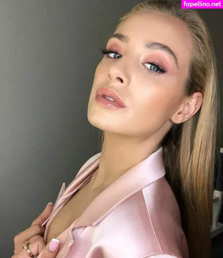Wiktoria Gasiewska OnlyFans Thumbnail #bBJZXCCWwD