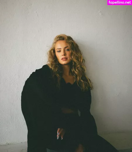Wiktoria Gasiewska OnlyFans Thumbnail #jAtxkOYjck