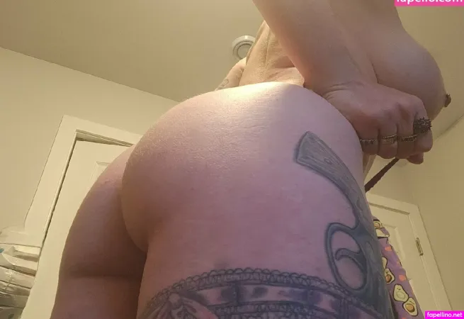 Wildcounryred OnlyFans Thumbnail #AR36sadlB1