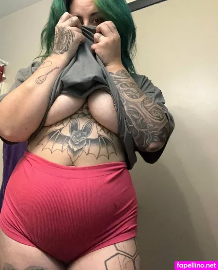 Wilderiley420 OnlyFans Thumbnail #oCJHzpsTrM