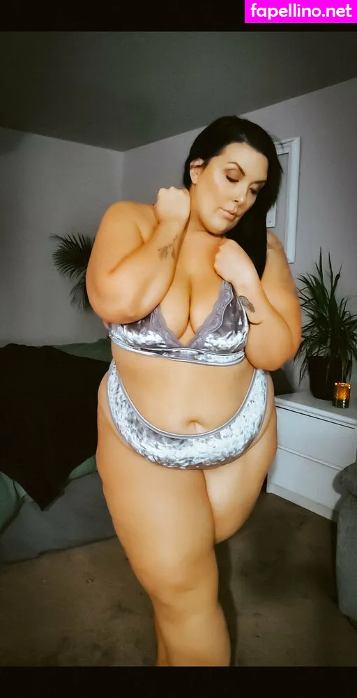 wildflower.babe, wildflowerbabe.boutique Nude Leaked OnlyFans Photo #nYA3I2VMXE