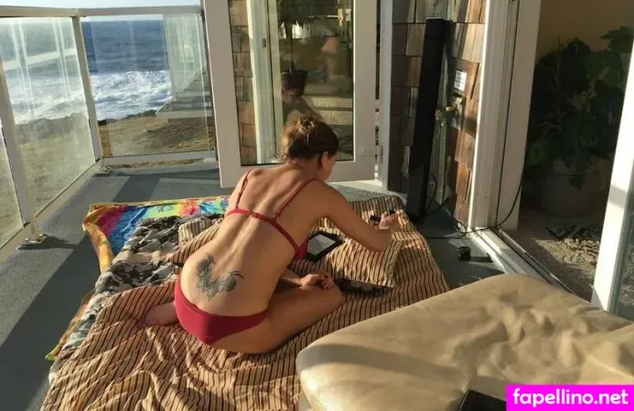 Wildlifeprovixen OnlyFans Thumbnail #9NPyEe9KFP