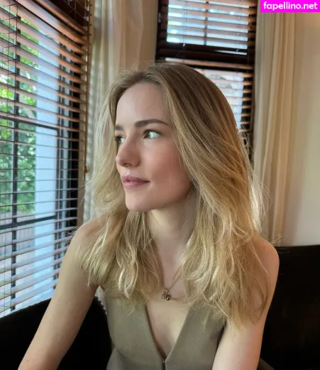Willa Fitzgerald OnlyFans Thumbnail #MltIt7r74Z