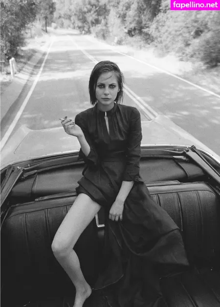 Willa Holland OnlyFans Thumbnail #SmzoTMBJ7W