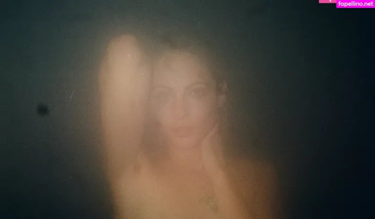 Willa Holland OnlyFans Thumbnail #YnUP3DHkMJ