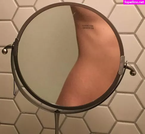 Willa Holland OnlyFans Thumbnail #jqcjM9N2Fr