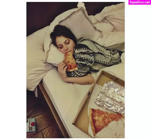 Willa Holland OnlyFans Thumbnail #xivYwv0AmU