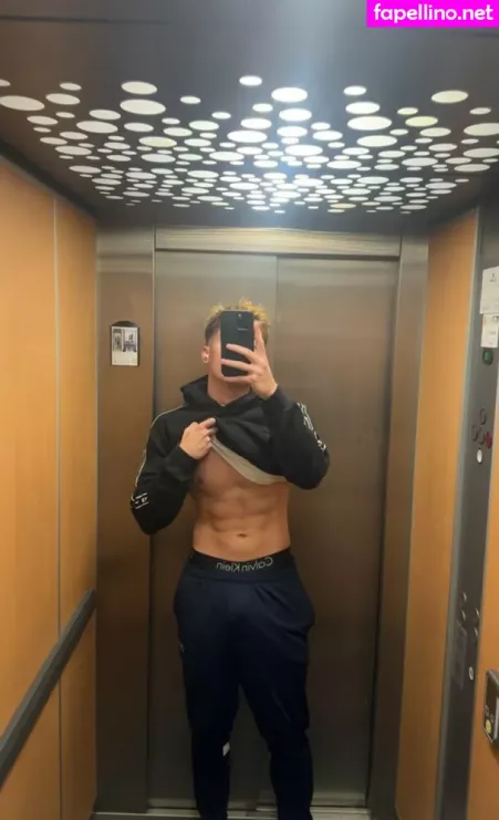 Williamhott OnlyFans Thumbnail #G2oLmBLwqm