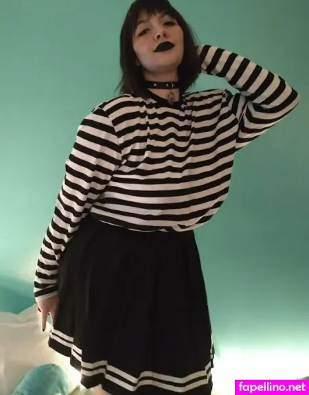 Willowchantrieri OnlyFans Thumbnail #14bXbp2dwn