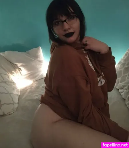 Willowchantrieri OnlyFans Thumbnail #bYm8jHPfSZ