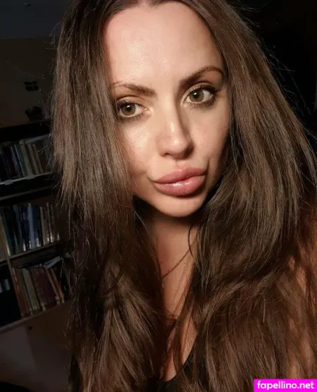 Wineboobsandtattoos OnlyFans Thumbnail #fcAijU3AEr