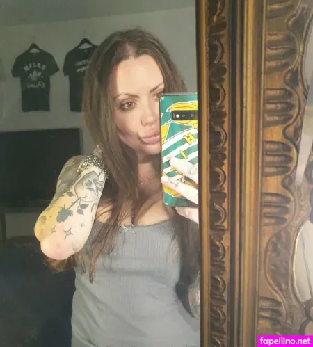 Wineboobsandtattoos OnlyFans Thumbnail #p21ZHu9eMH