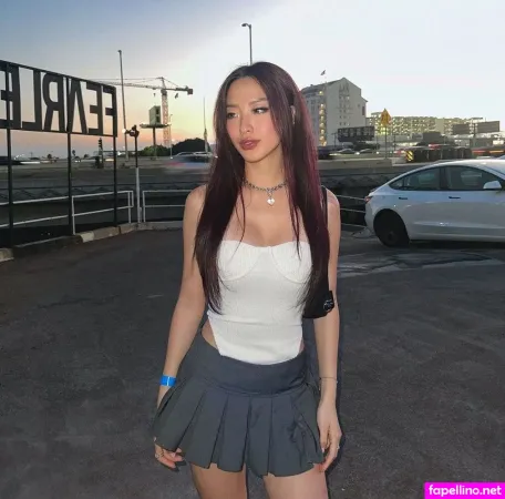 Winnie Chang OnlyFans Thumbnail #mcwKs7t7Ns