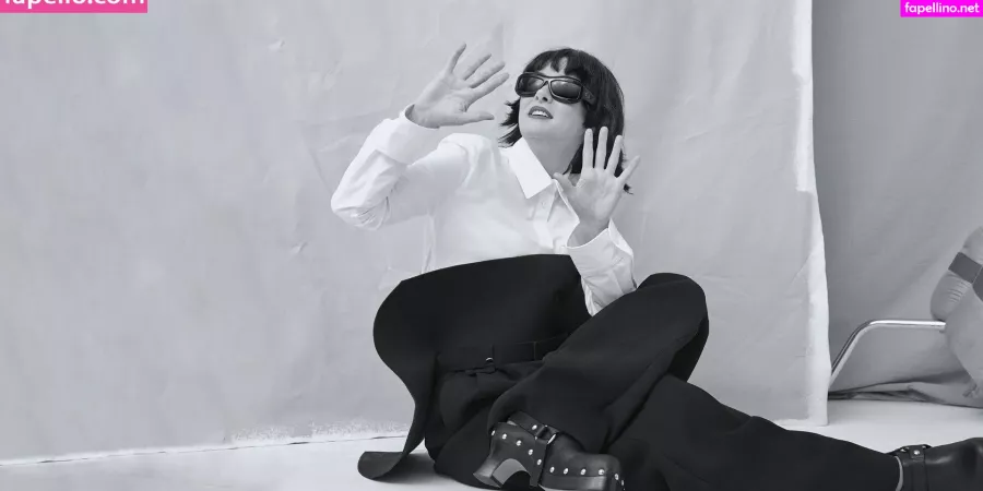 Winona Ryder OnlyFans Thumbnail #1rxzdwNic5