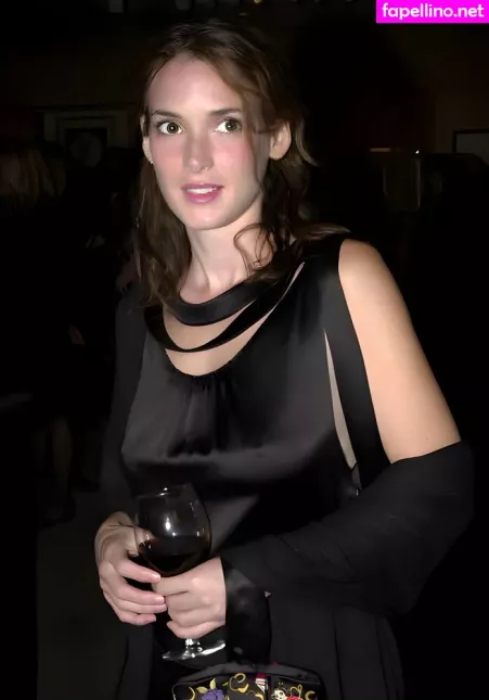 Winona Ryder OnlyFans Thumbnail #1ua9keDpzB