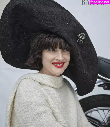 Winona Ryder OnlyFans Thumbnail #2TLP0QRjyU