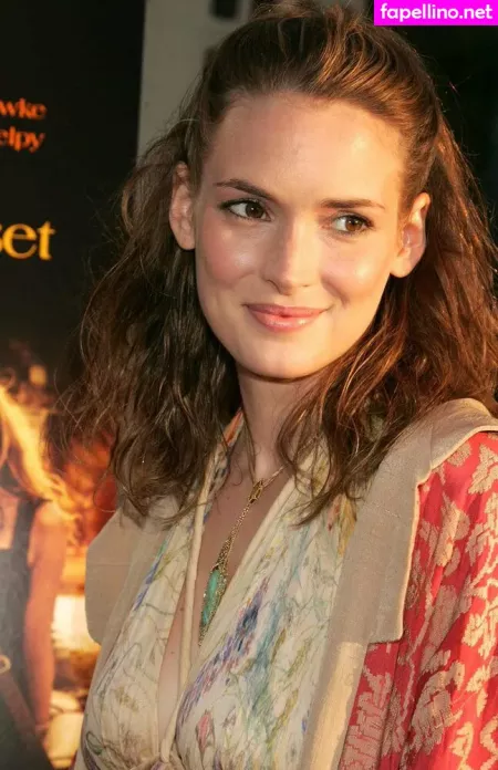 Winona Ryder OnlyFans Thumbnail #39jwW2oc16