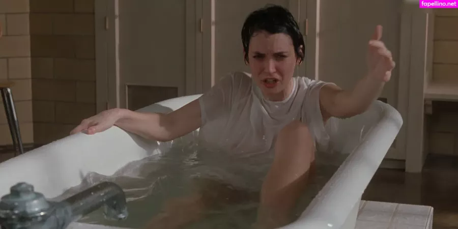 Winona Ryder OnlyFans Thumbnail #5jq8KnE0is