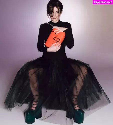 Winona Ryder OnlyFans Thumbnail #FNnnw7uoL1