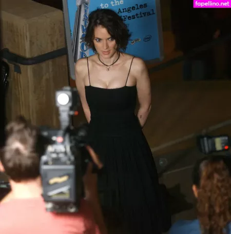 Winona Ryder OnlyFans Thumbnail #LOO3CL8bil