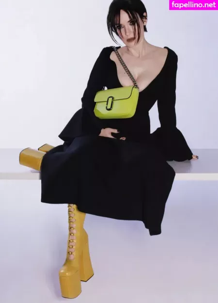 Winona Ryder OnlyFans Thumbnail #N12WNSSqW3