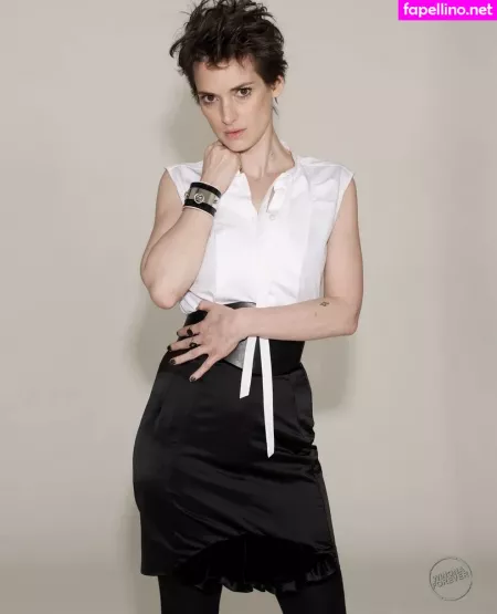 Winona Ryder OnlyFans Thumbnail #O5C8jZsIc4