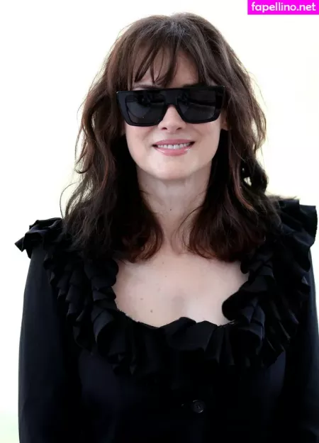 Winona Ryder OnlyFans Thumbnail #SEHiY7u9sf