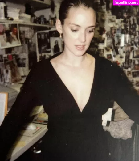 Winona Ryder OnlyFans Thumbnail #fHas3T6MCX
