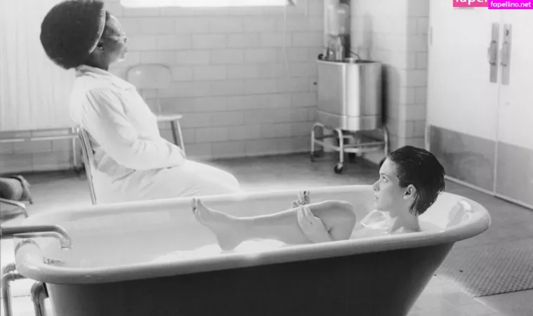 Winona Ryder OnlyFans Thumbnail #fjITmiveg6