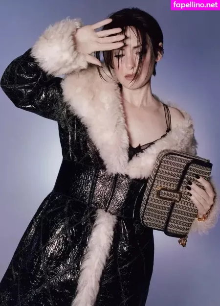 Winona Ryder OnlyFans Thumbnail #yLC0es7nl1