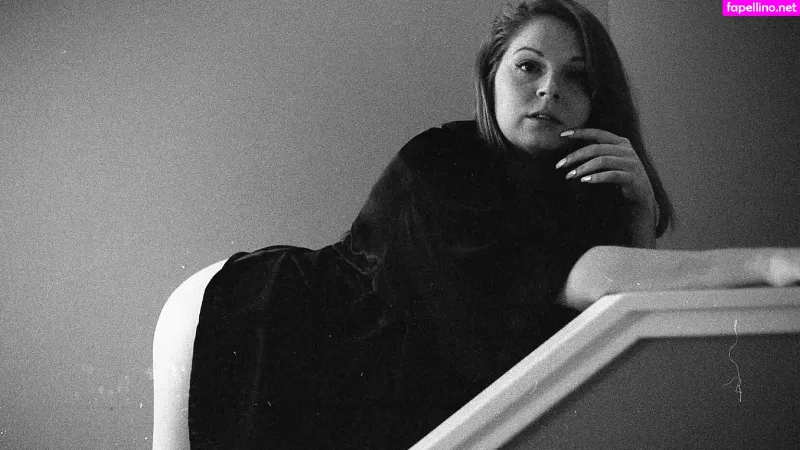 Winter Bloom OnlyFans Thumbnail #evMI6kKvr0