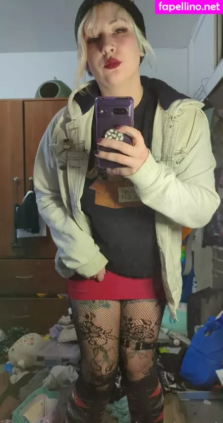 Winterbunnieeoffree OnlyFans Thumbnail #GorLTJpXKA